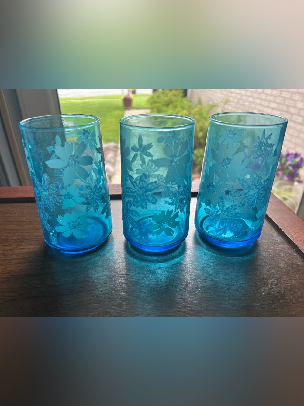 Vintage MCM Anchor Hocking (?) Misty Blue Floral Daisy Etched Glasses - set of 3